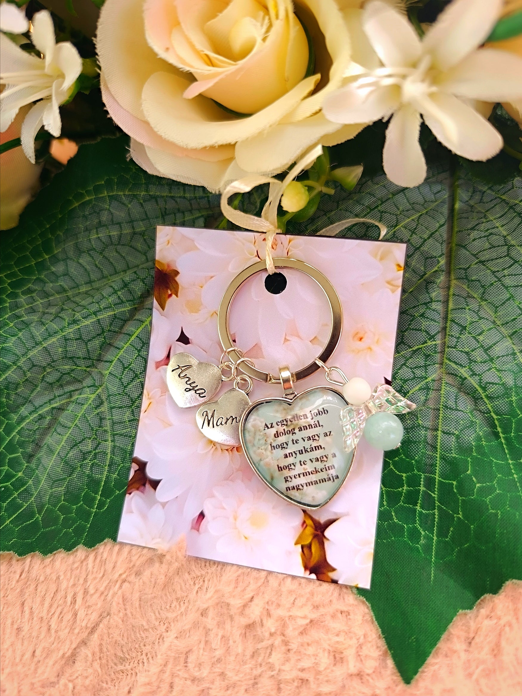 Ajándék mamának szíves kulcstartó zöld